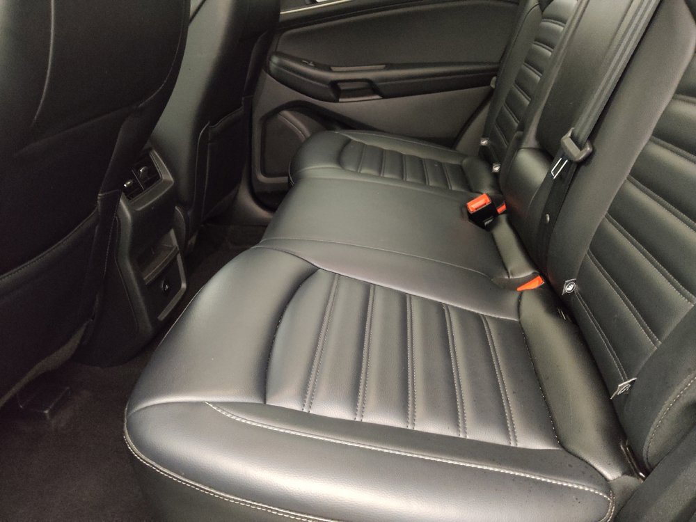 Used 2024 Ford Edge SEL image 18