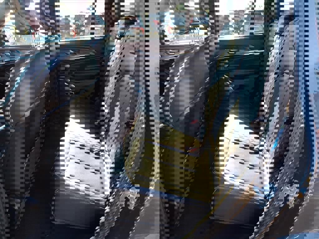 Used 2022 Jeep Grand Cherokee Overland w/ Luxury Tech Group IV image 14