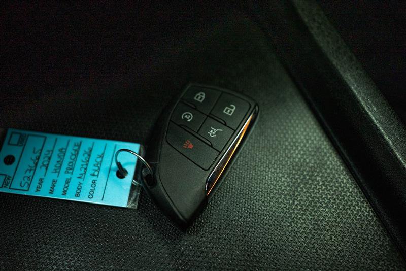 Used 2024 Honda Prologue EX image 20