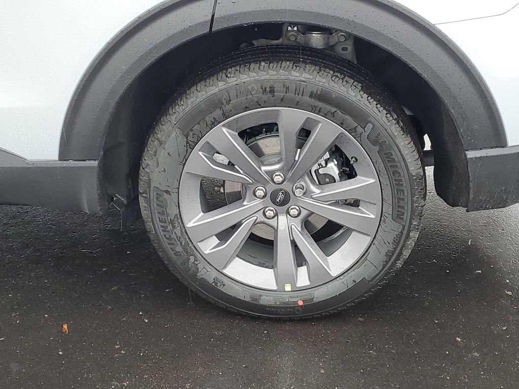 New 2026 Ford Explorer Active image 34