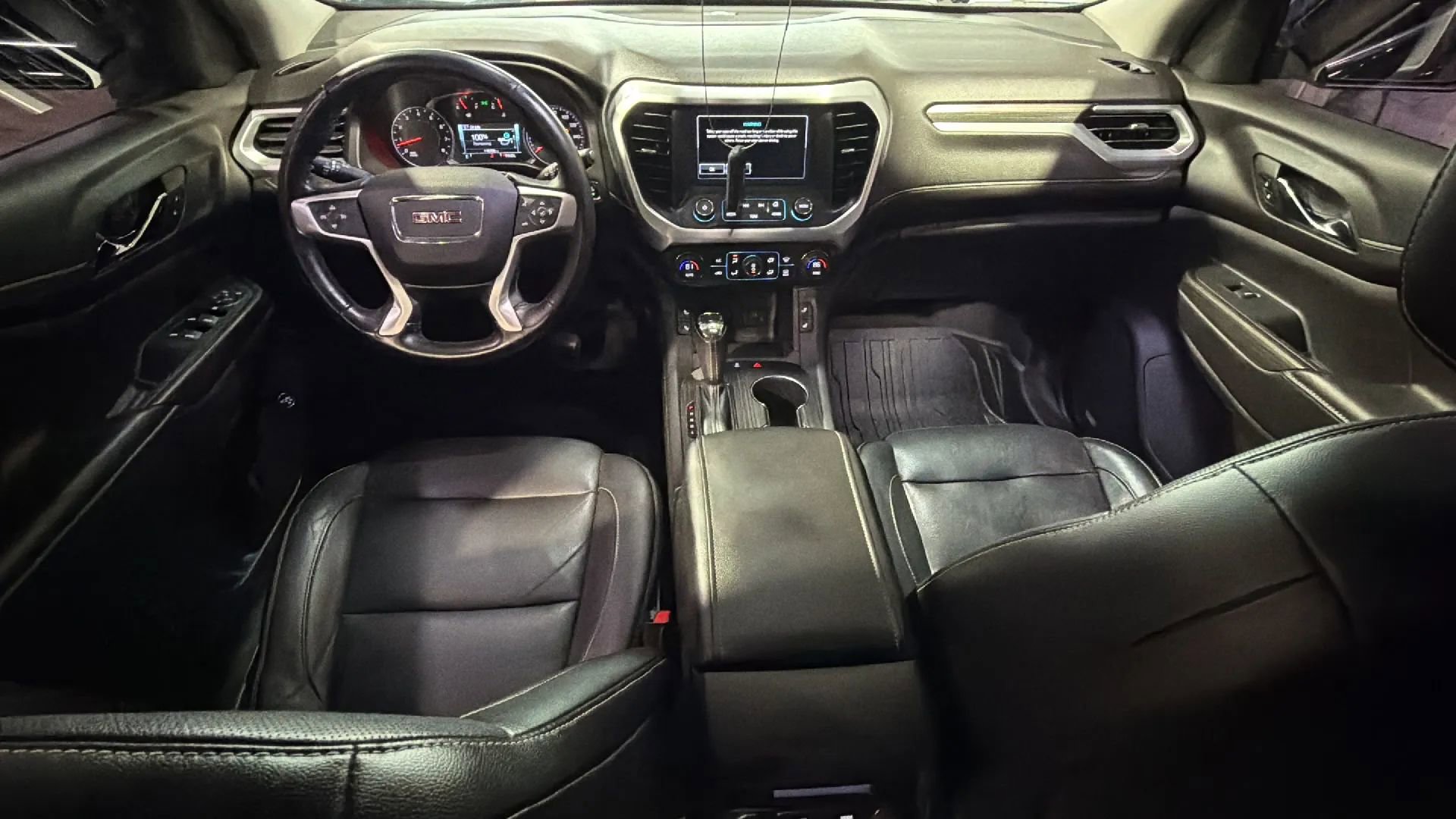 Used 2019 GMC Acadia SLT w/ LPO, Floor Liner Package FWD image 31