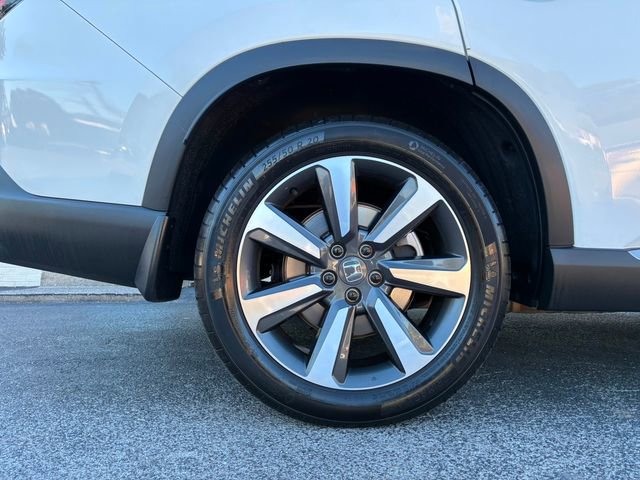 Used 2023 Honda Pilot Touring image 14