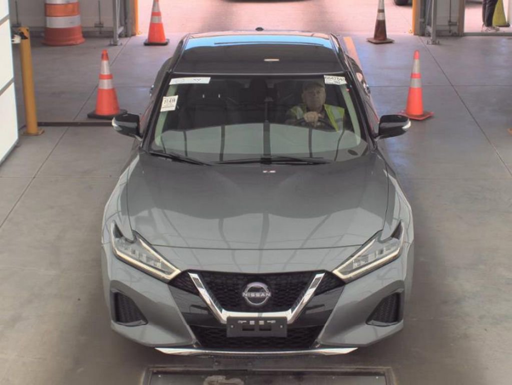 Used 2023 Nissan Maxima SV w/ Floor Mat Group FWD image 2