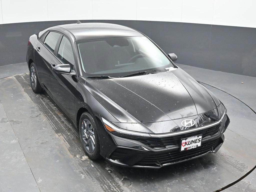 New 2026 Hyundai Elantra Blue image 36
