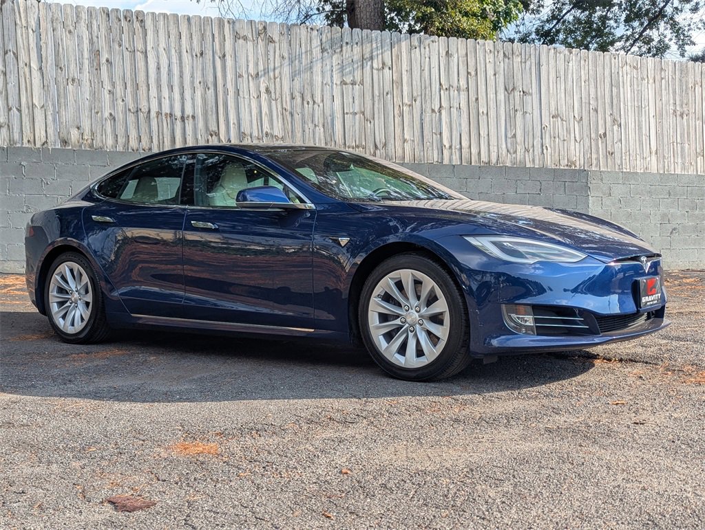 Used 2020 Tesla Model S Long Range Plus image 5