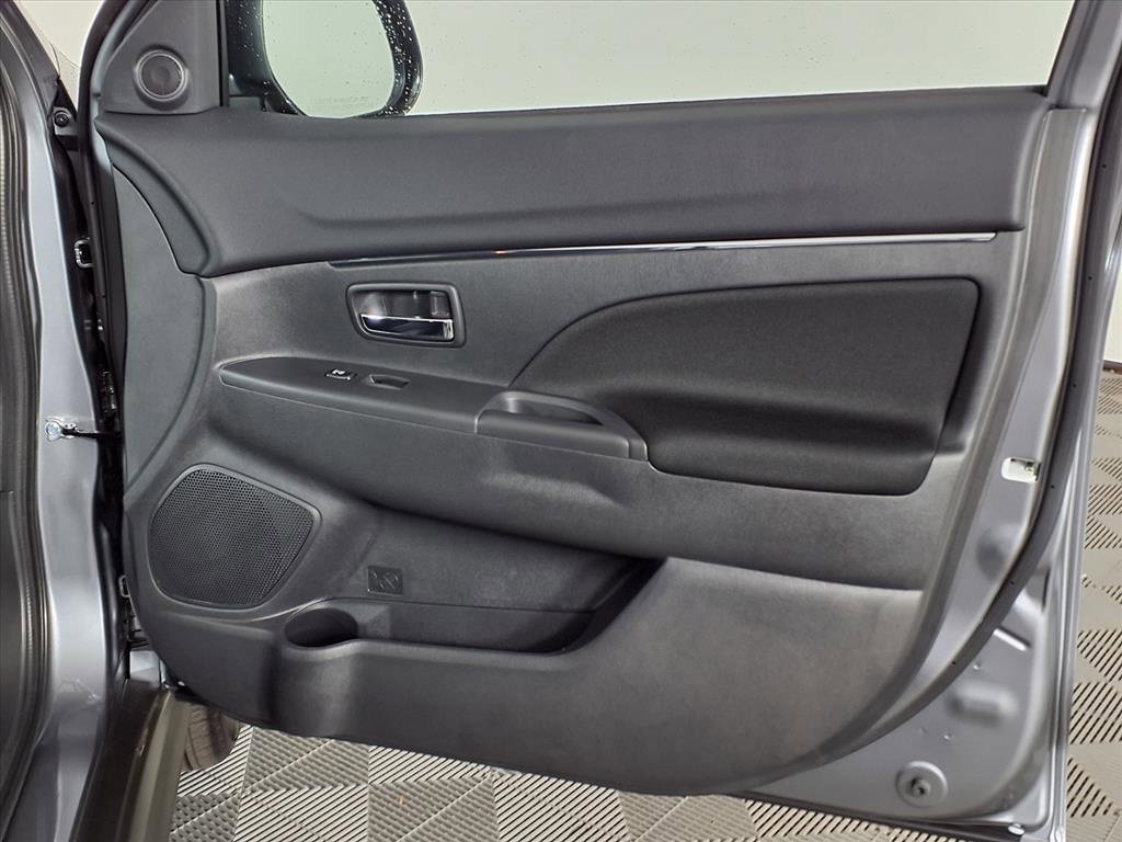 New 2025 Mitsubishi Outlander Sport ES image 8