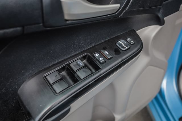 Used 2012 Toyota Camry LE FWD image 33