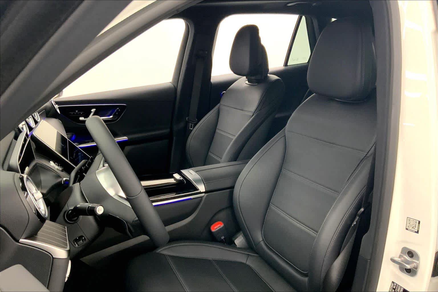 Used 2026 Mercedes-Benz GLC 300 image 21