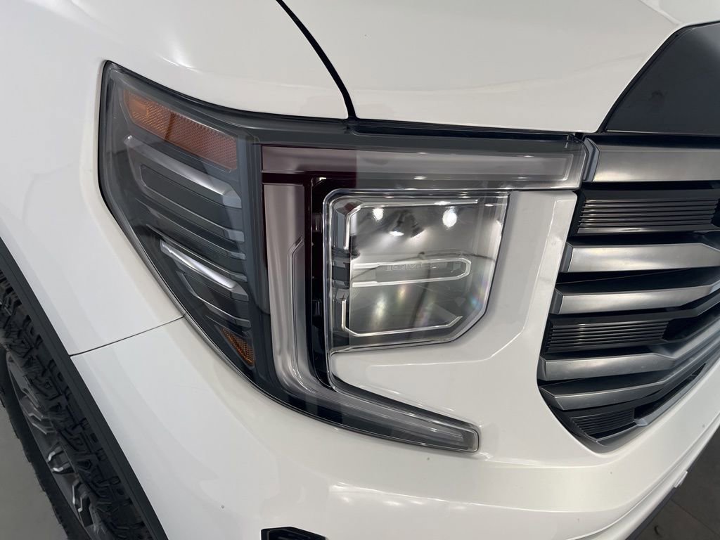 Used 2025 GMC Sierra 1500 AT4 image 33