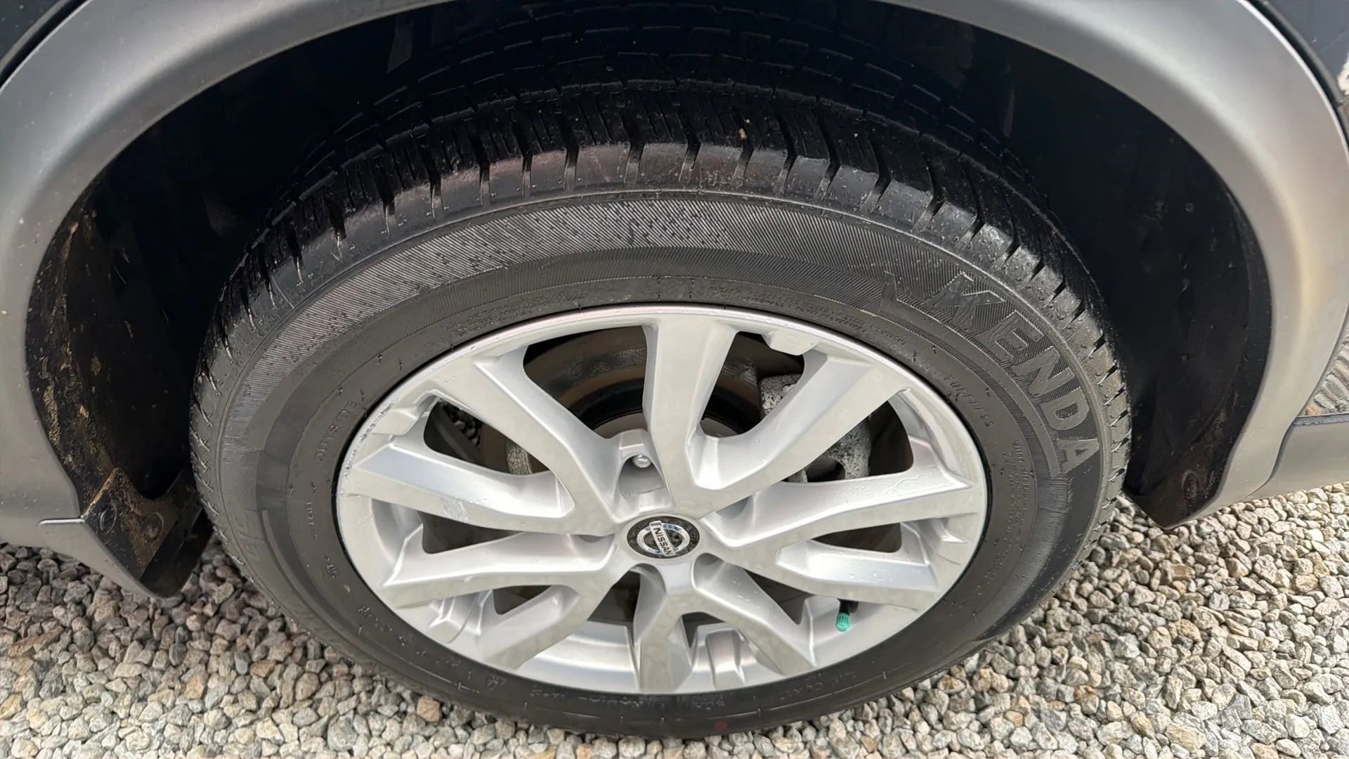 Used 2022 Nissan Rogue Sport SV image 7