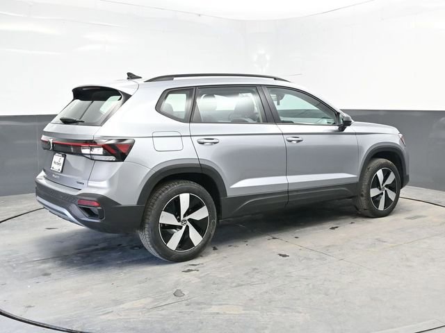 Used 2025 Volkswagen Taos S AWD/4WD image 7