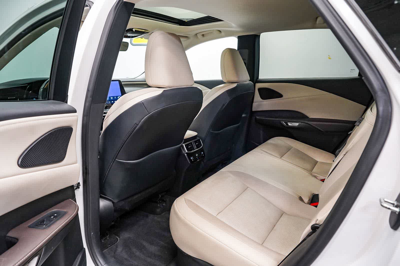 Used 2024 Lexus RX 350 Premium w/ Convenience Package FWD image 19