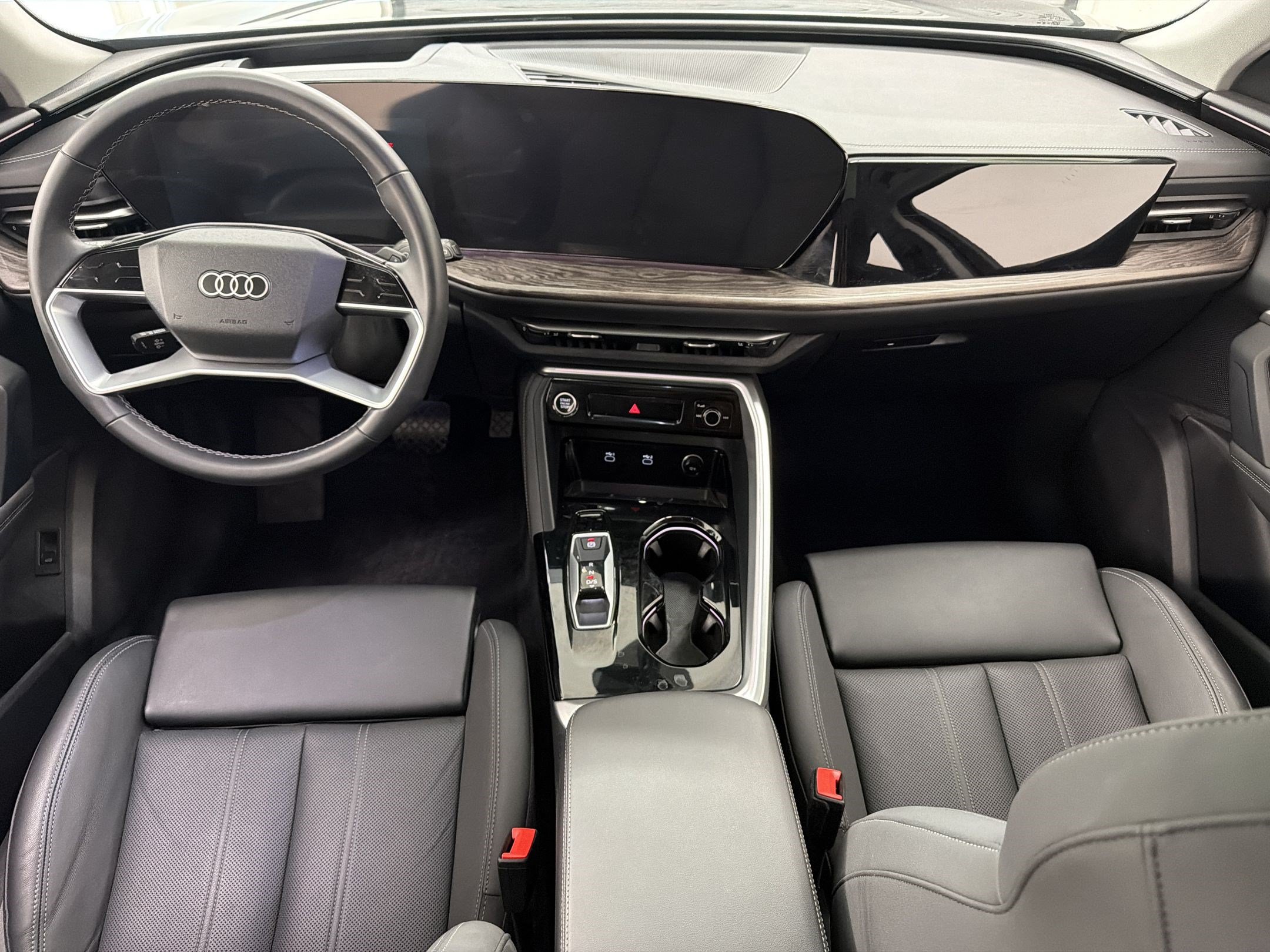 Used 2025 Audi Q5 Premium Plus w/ Premium Plus AWD/4WD image 15