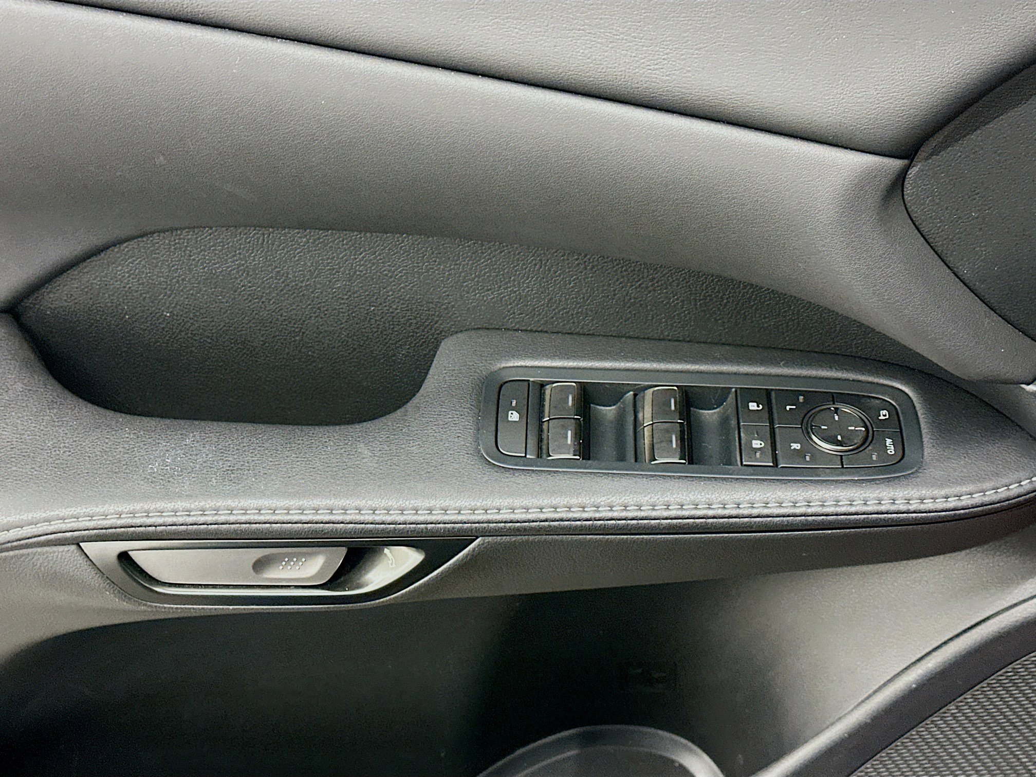 Used 2023 Lexus RX 350 Premium w/ Accessory Package (Z1) image 15