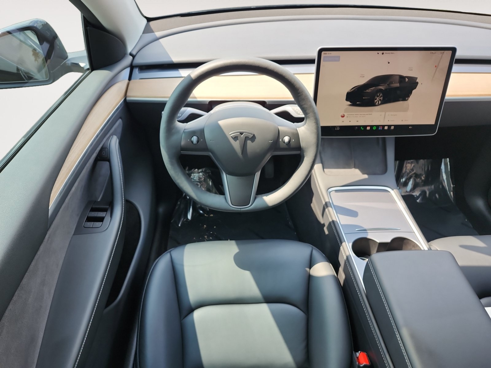 Used 2024 Tesla Model Y Long Range AWD/4WD image 11
