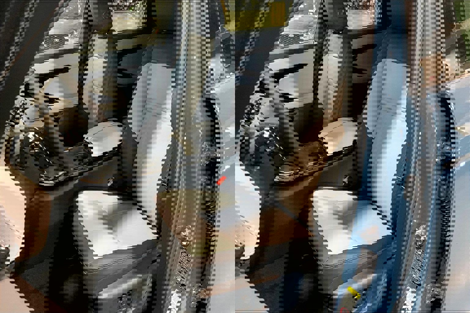 New 2026 Land Rover Range Rover Evoque Dynamic SE image 9