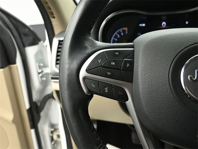 Used 2019 Jeep Grand Cherokee Limited image 16