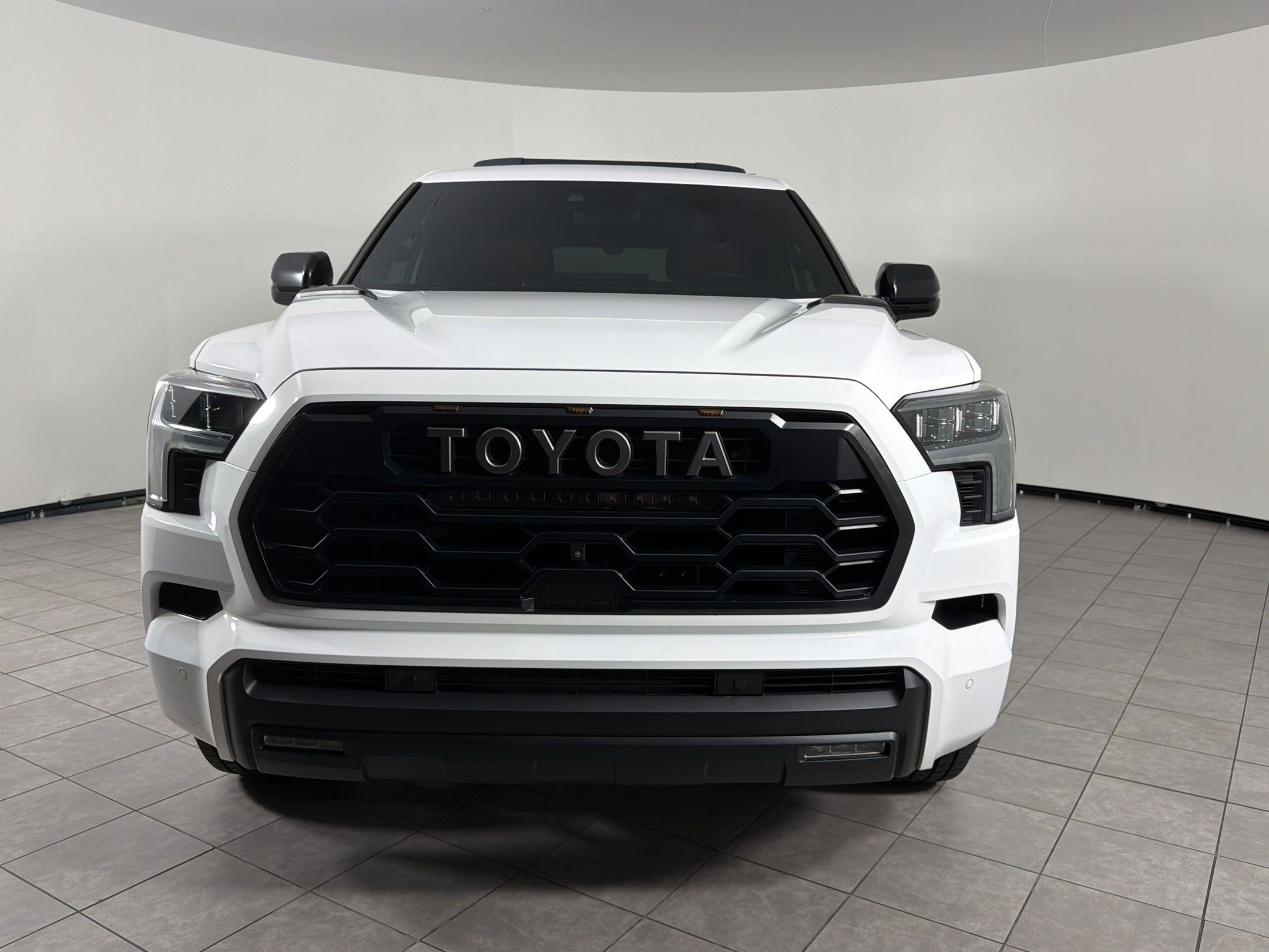 Used 2025 Toyota Sequoia TRD Pro AWD/4WD image 6