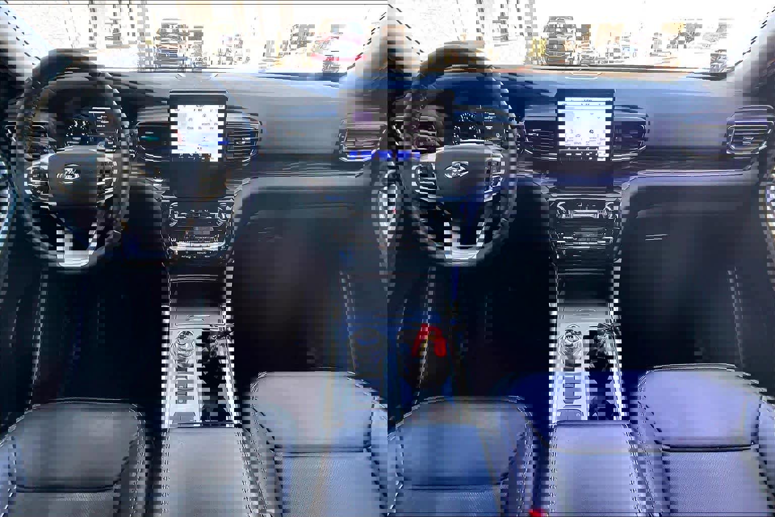 Used 2021 Ford Explorer Limited w/ Hybrid Equipment Group 310A image 16