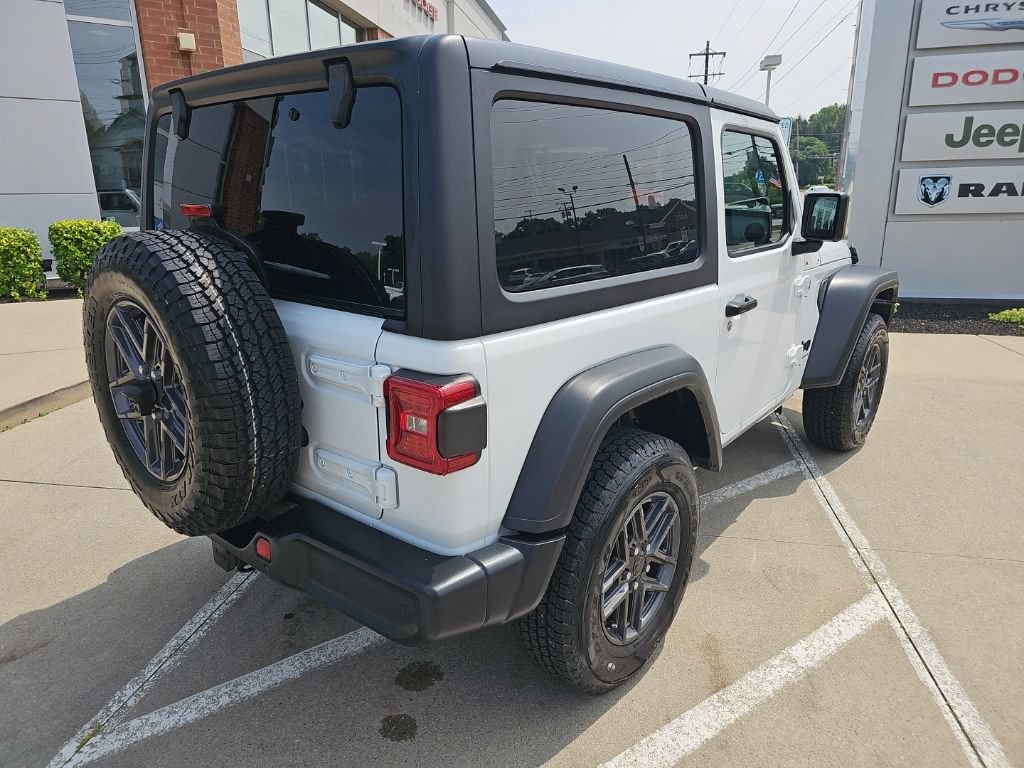 Certified 2025 Jeep Wrangler Sport AWD/4WD image 14
