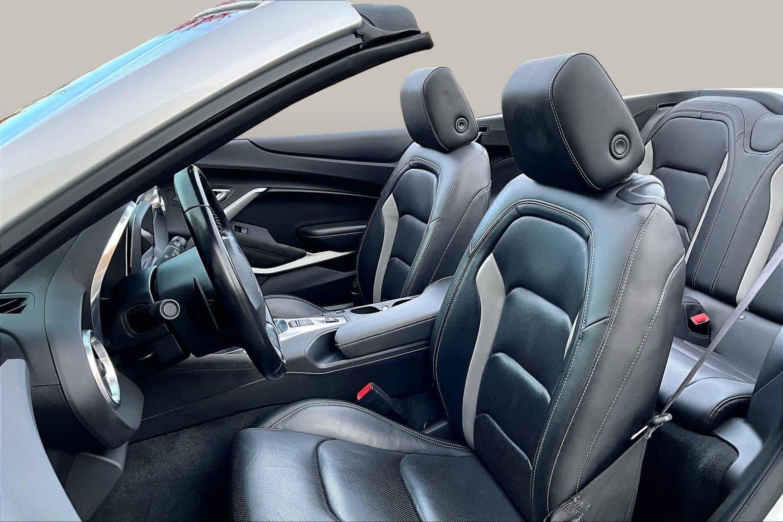 Used 2017 Chevrolet Camaro LT w/ RS Package RWD image 9