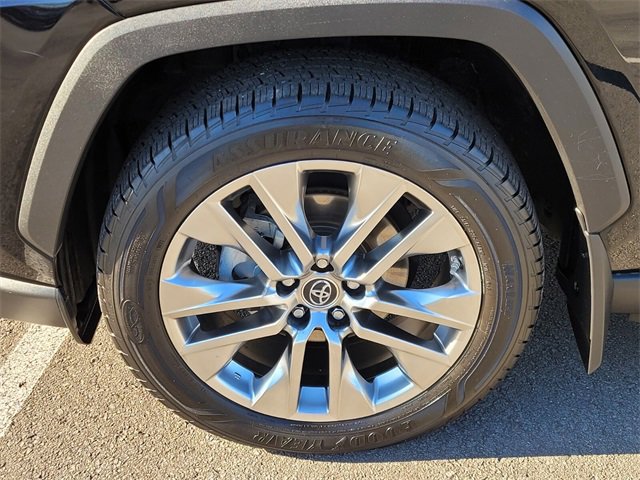 Used 2019 Toyota RAV4 Limited image 22