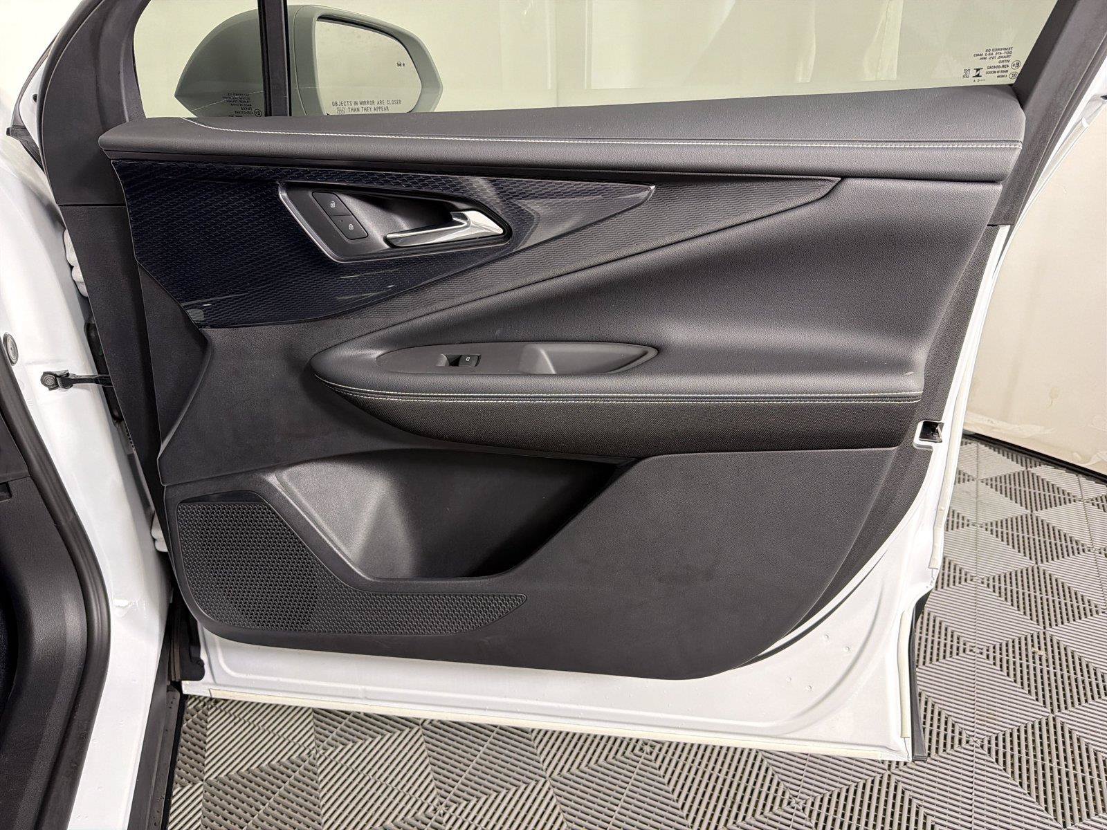 Used 2024 Chevrolet Blazer EV LT AWD/4WD image 12