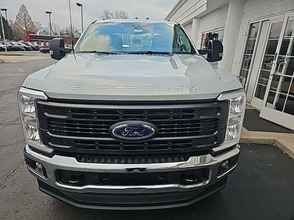 New 2026 Ford F250 XL image 3