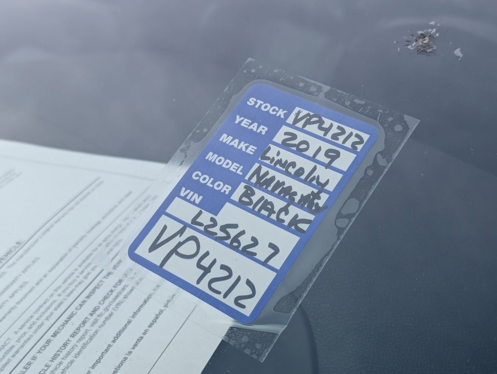 Used 2019 Lincoln Navigator L Reserve image 9