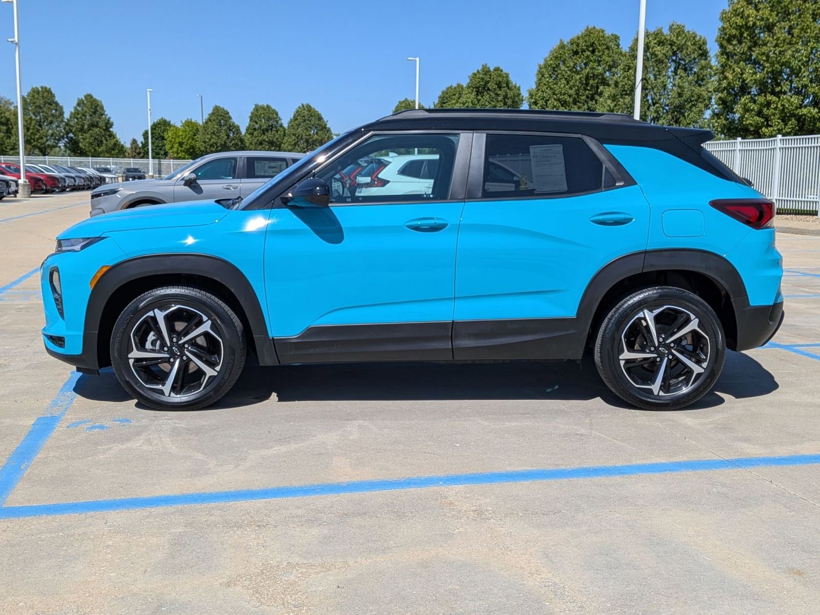 Used 2021 Chevrolet TrailBlazer RS w/ Convenience Package FWD image 9