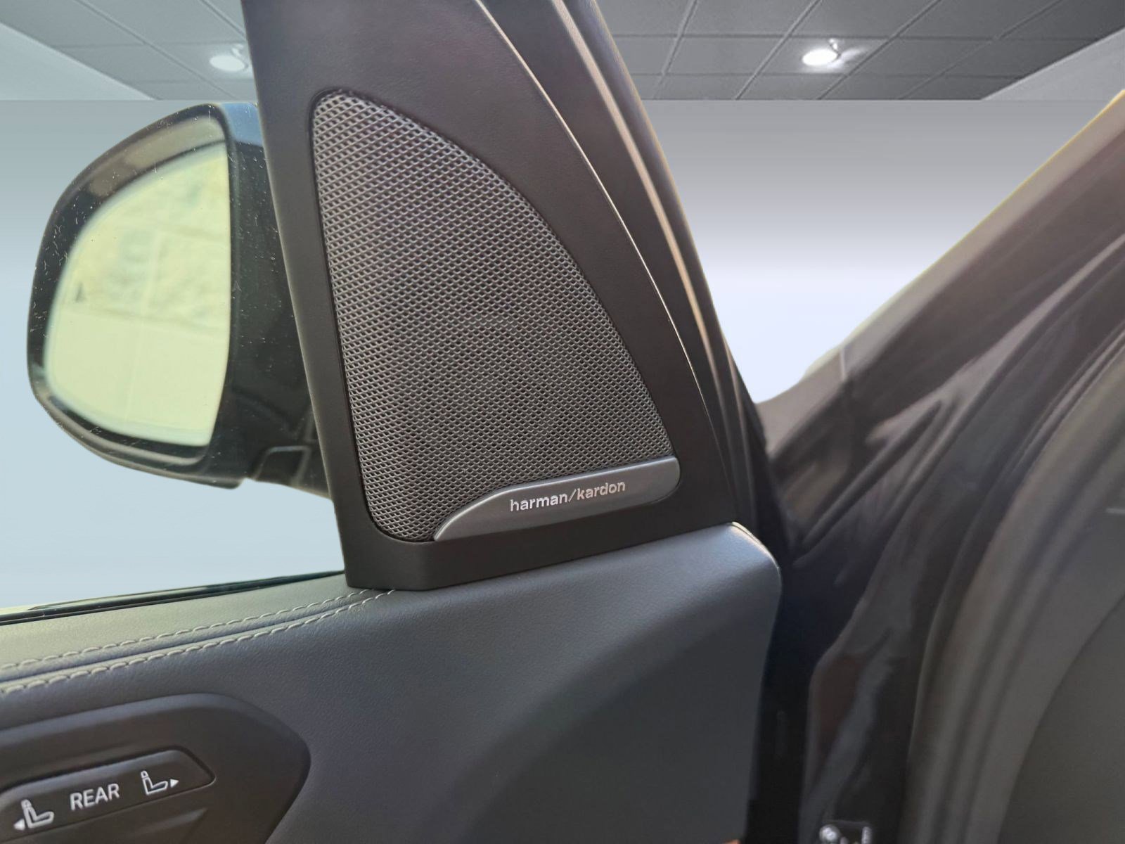 New 2026 BMW X7 xDrive40i w/ M Sport Package image 23