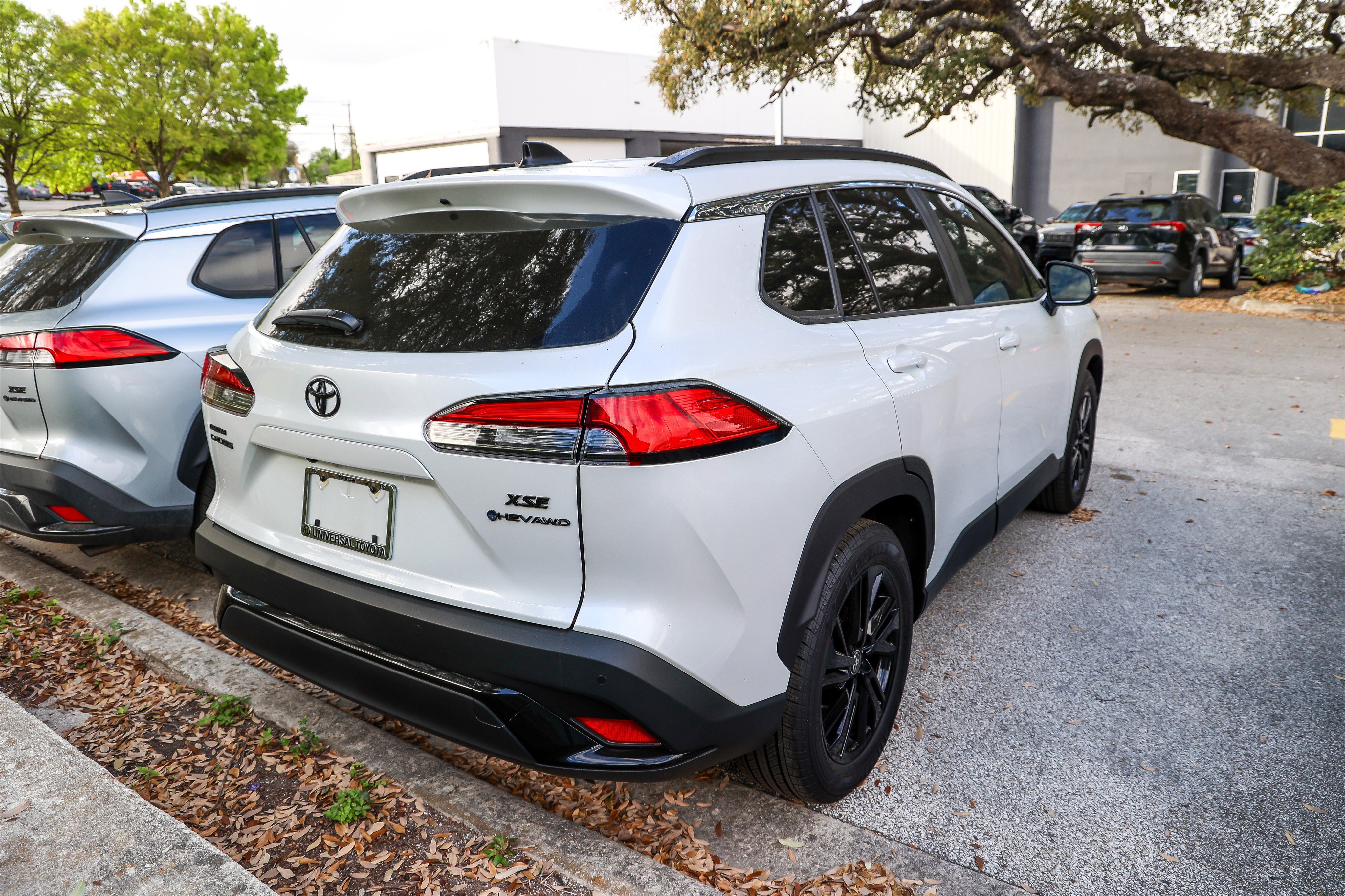 Used 2026 Toyota Corolla Cross XSE w/ Convenience Package image 8