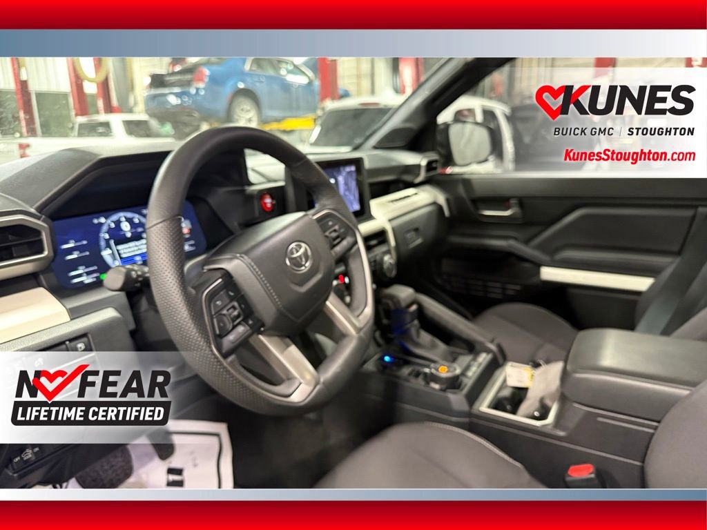 Used 2024 Toyota Tacoma TRD Off-Road image 21