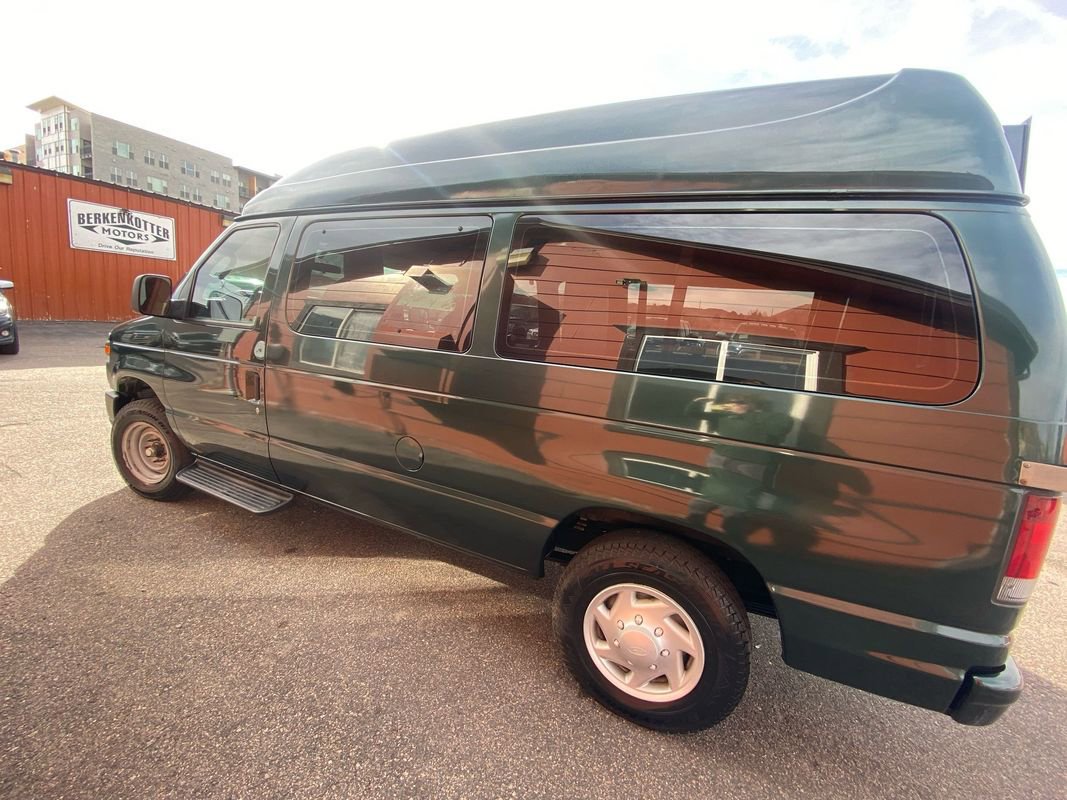 Used 2009 Ford E-350 and Econoline 350 XL image 8