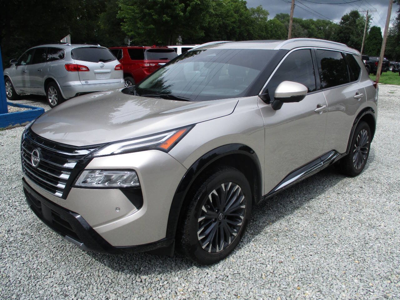 Used 2024 Nissan Rogue Platinum w/ Platinum Premium Package