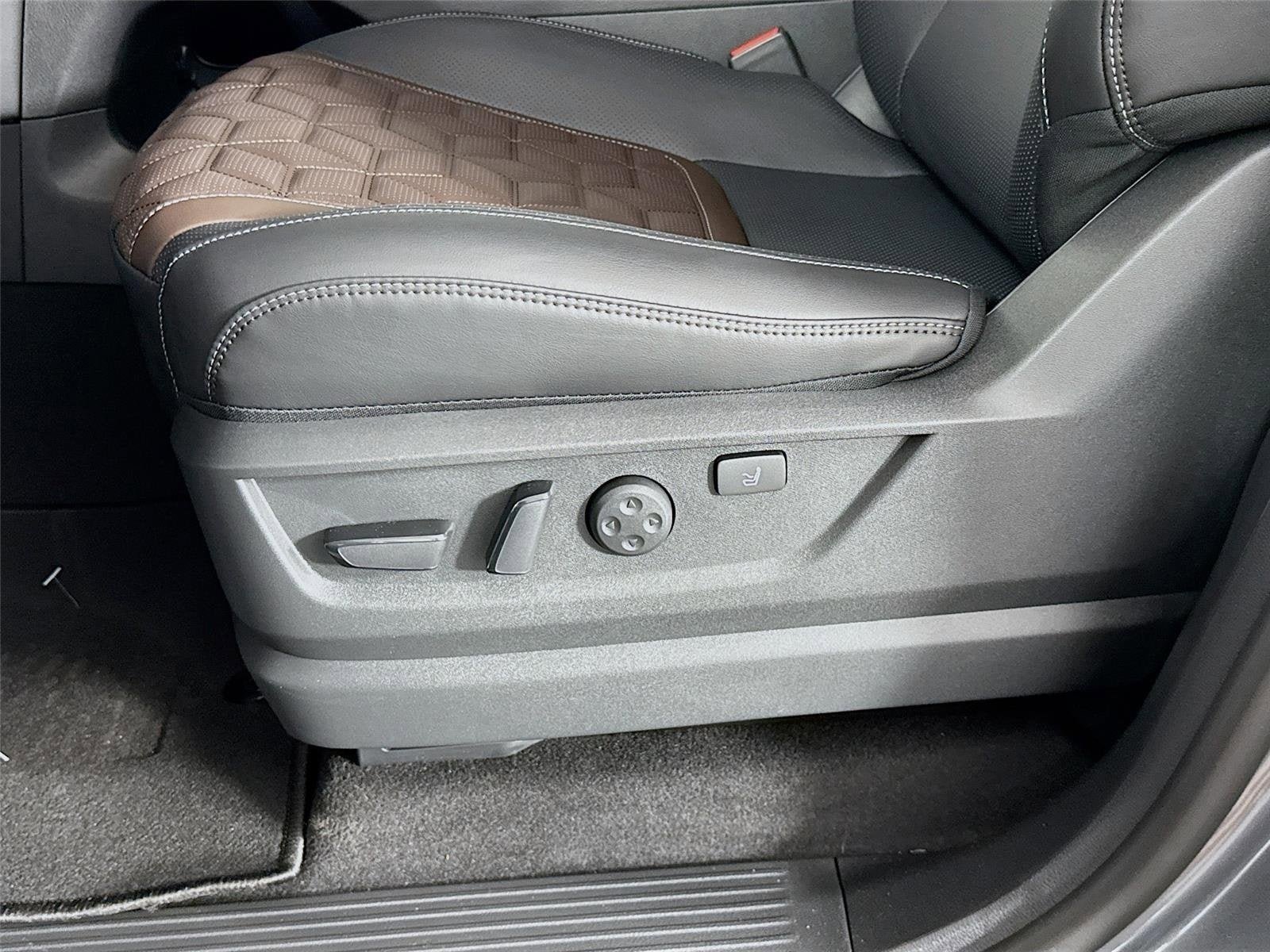 New 2026 Nissan Armada Platinum Reserve AWD/4WD image 22