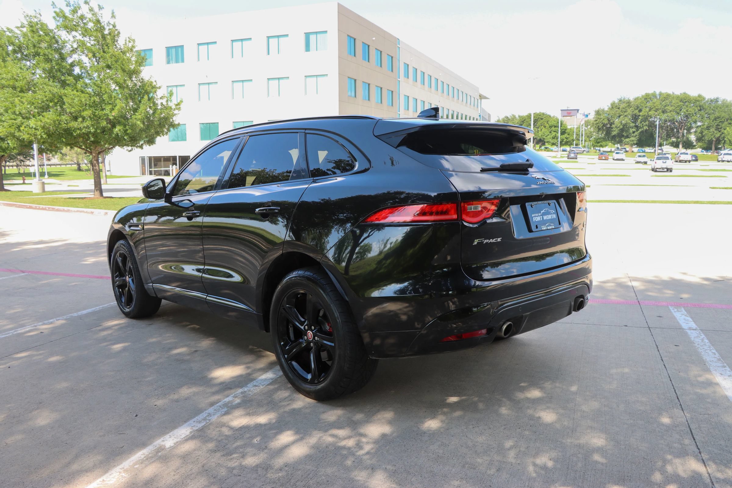 Used 2019 Jaguar F-PACE S AWD/4WD image 5