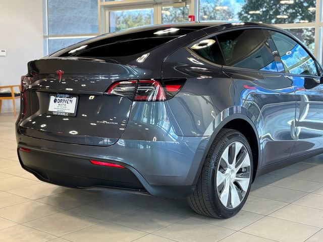 Used 2023 Tesla Model Y Long Range image 11