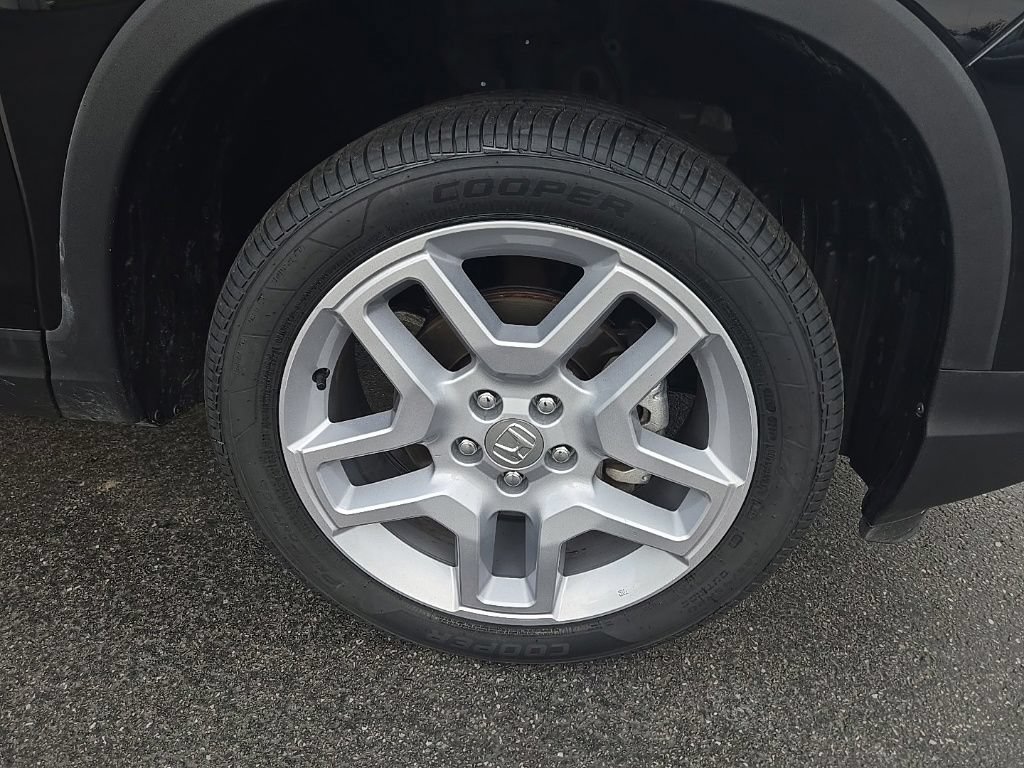 Certified 2024 Honda Passport EX-L image 9