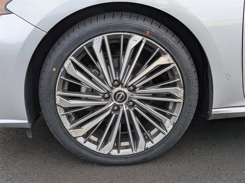 Used 2023 Nissan Altima 2.5 SL image 14