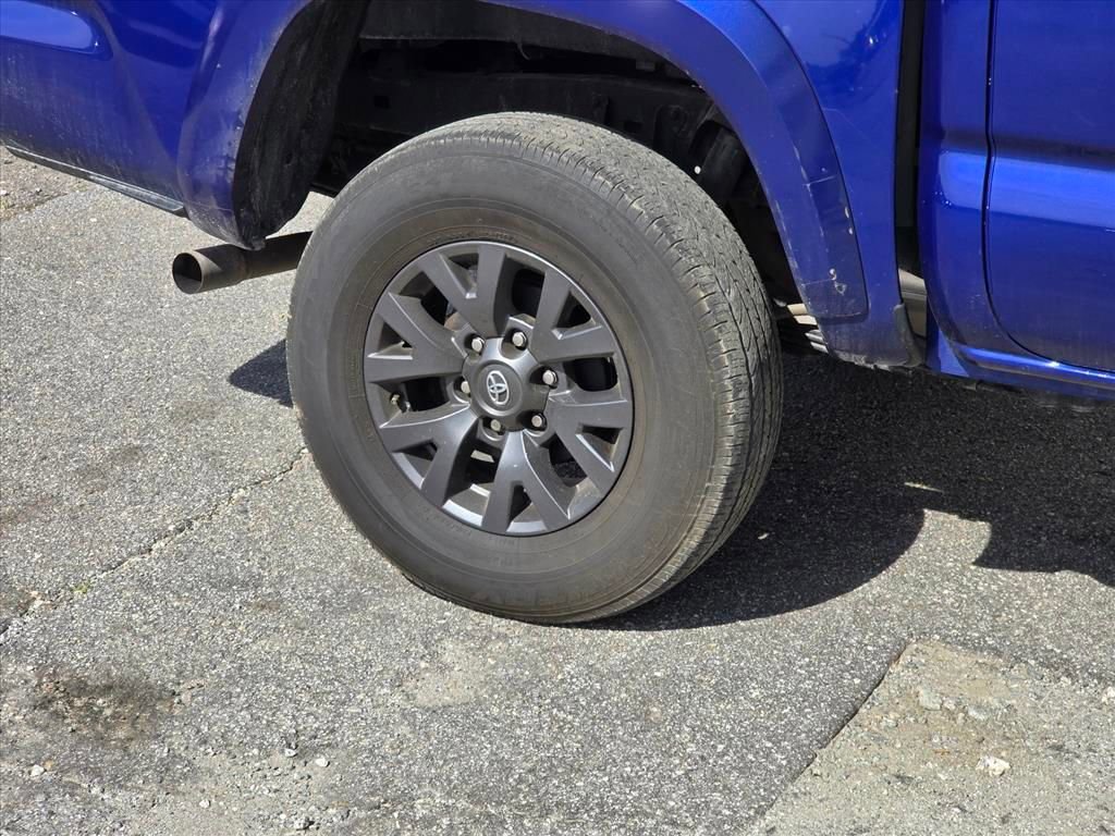 Used 2023 Toyota Tacoma SR5 image 5