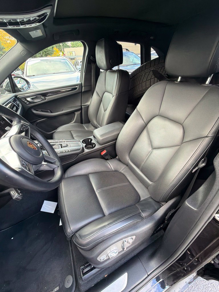 Used 2021 Porsche Macan S AWD/4WD image 11