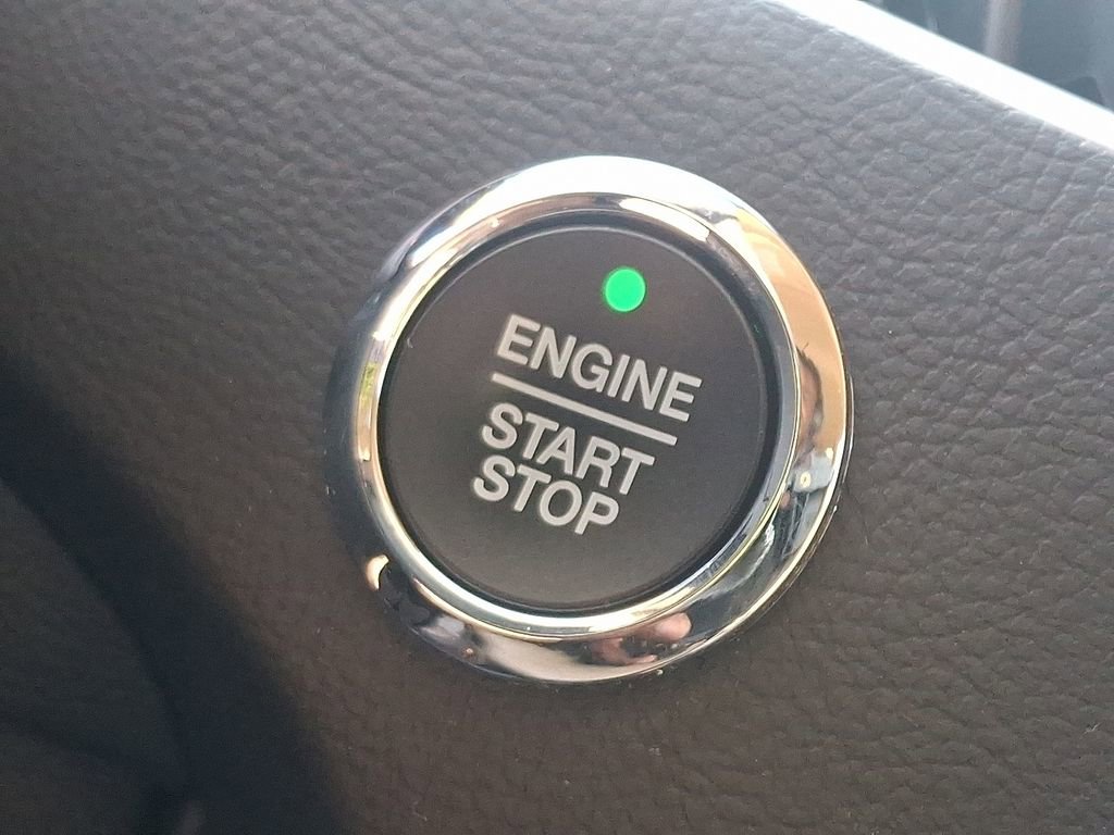 Used 2021 Ford Edge SEL w/ Convenience Package image 24