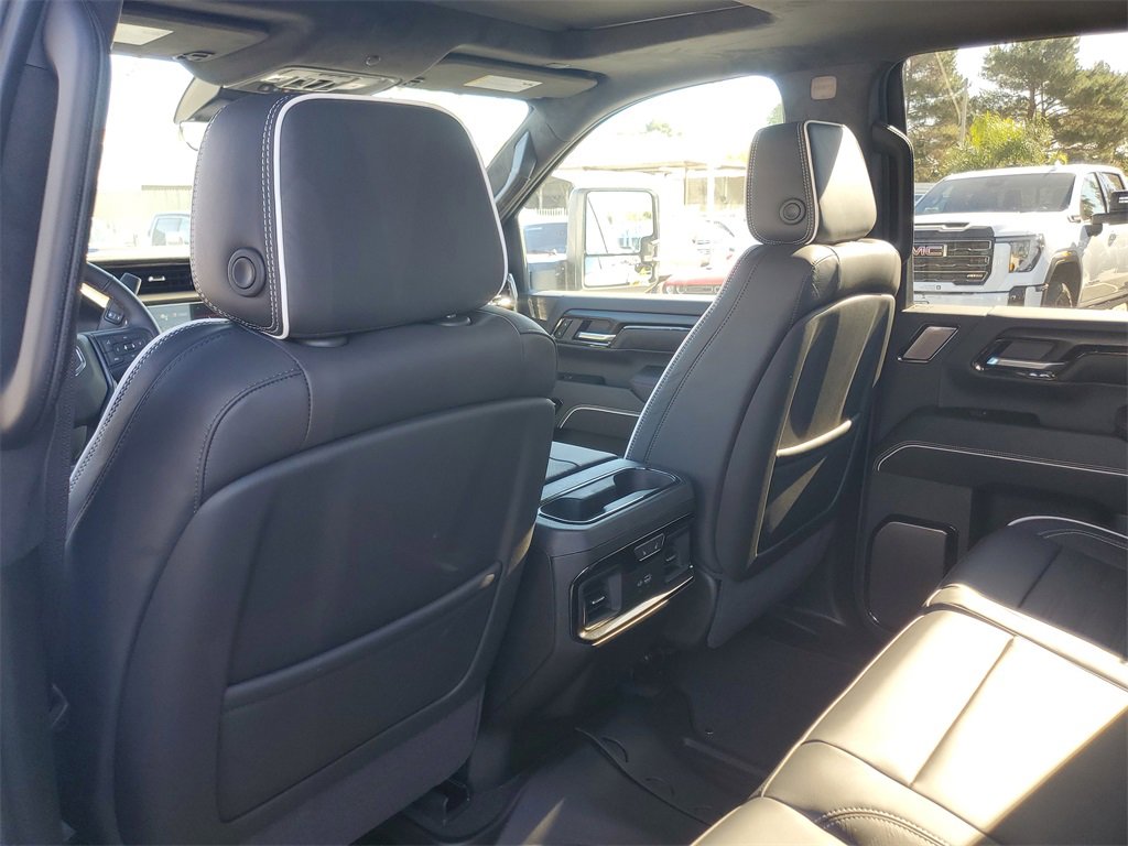 New 2026 GMC Sierra 2500 AT4X image 8