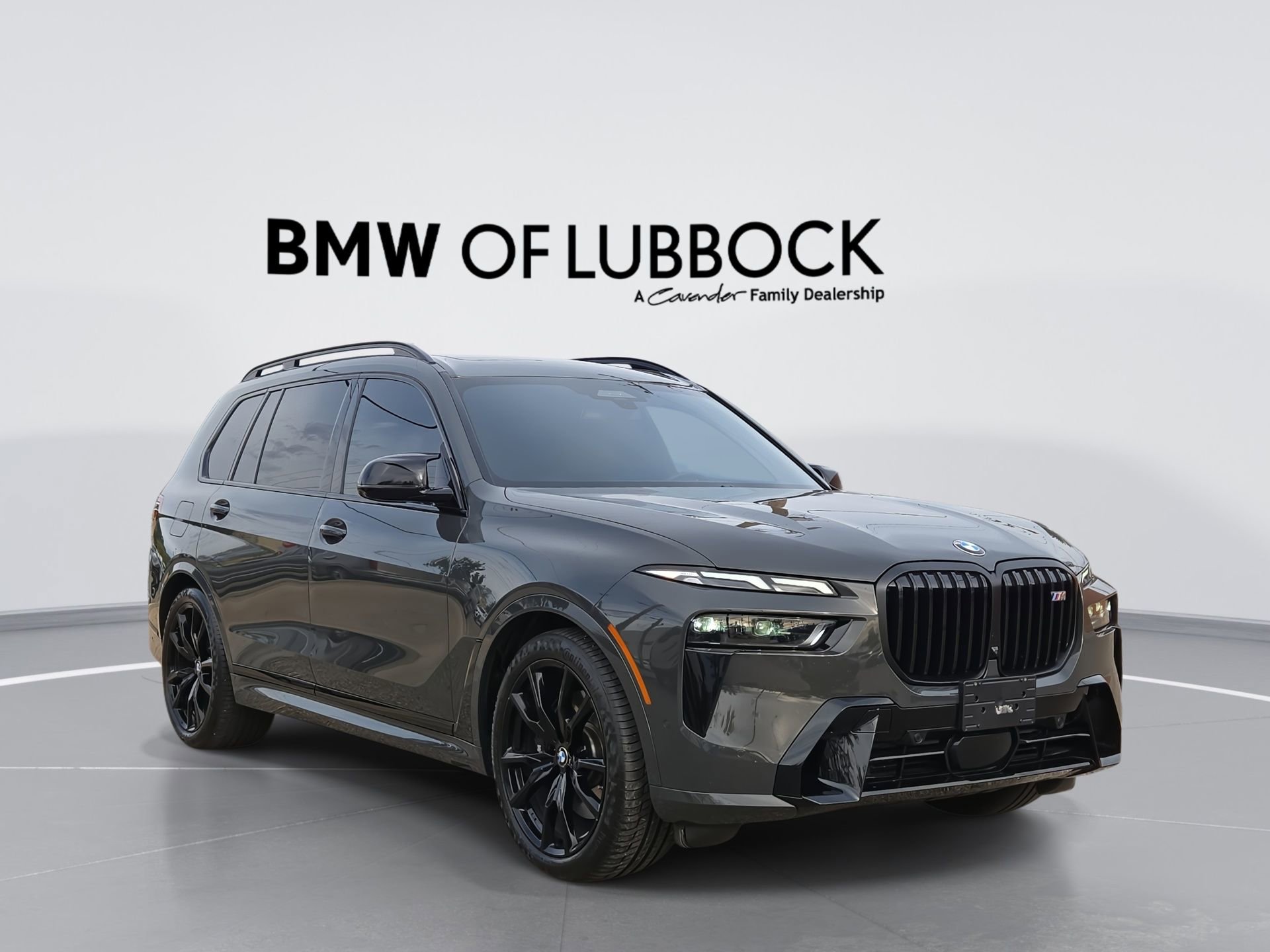 Used 2025 BMW X7 M60i image 1