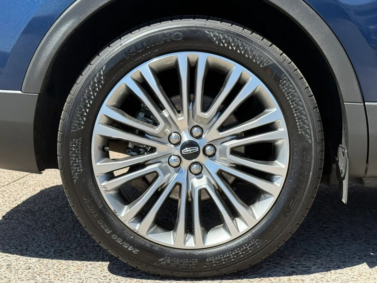 Used 2017 Lincoln MKX Reserve image 26