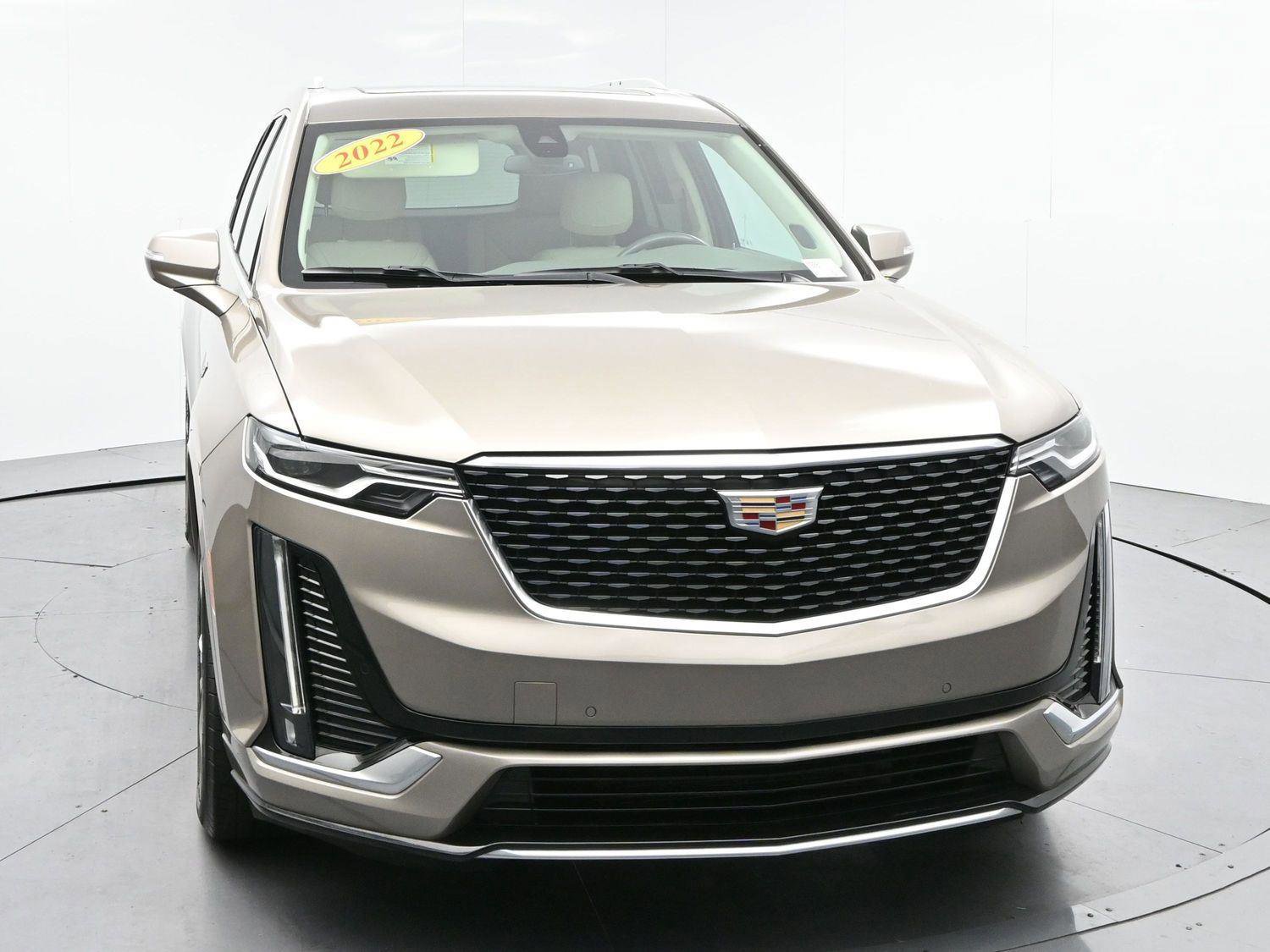 Certified 2022 Cadillac XT6 Premium Luxury image 2
