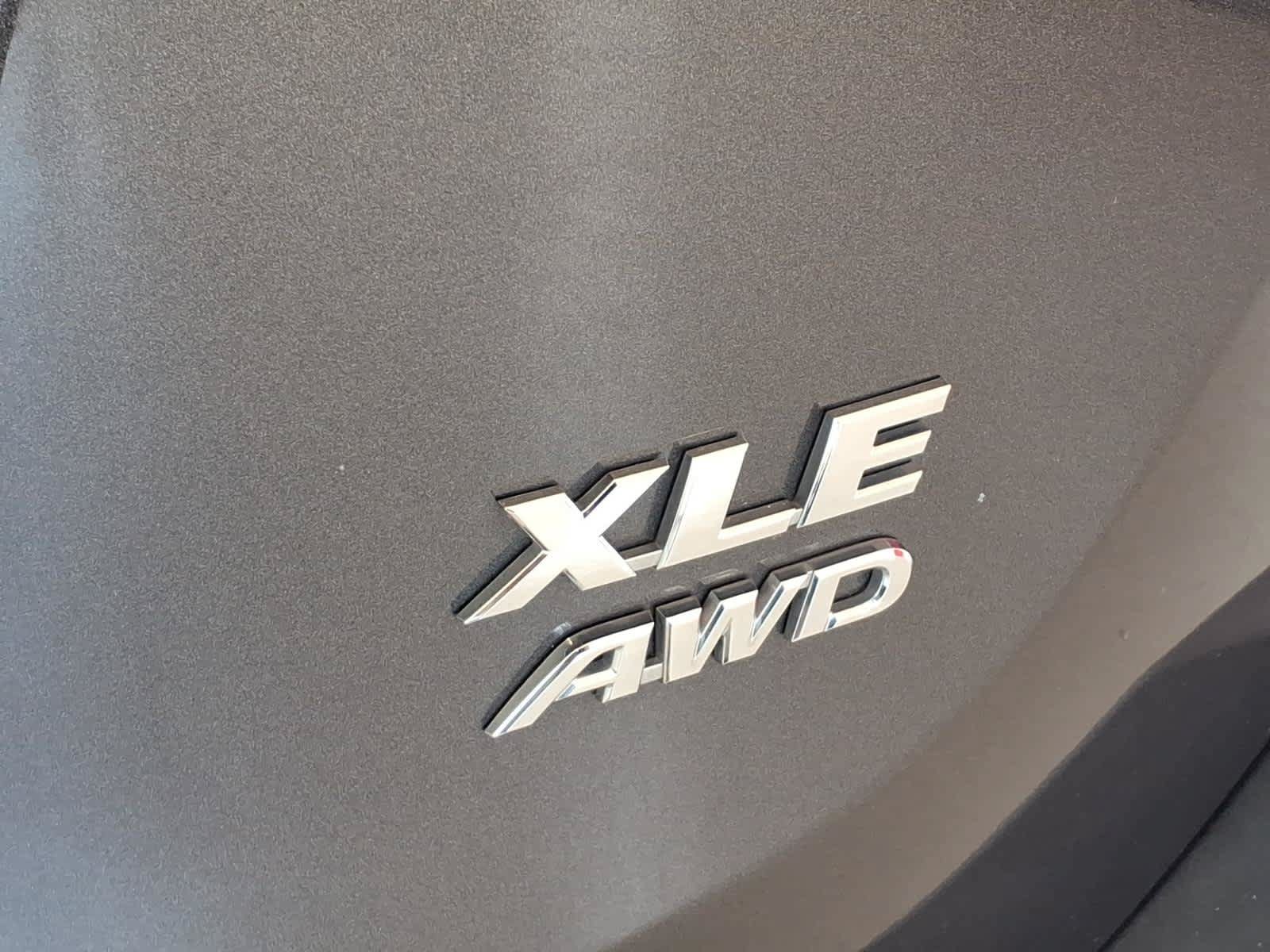 Used 2013 Toyota RAV4 XLE AWD/4WD image 18