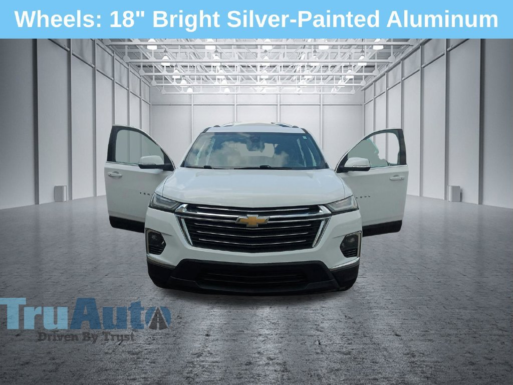 Used 2023 Chevrolet Traverse LT FWD image 10