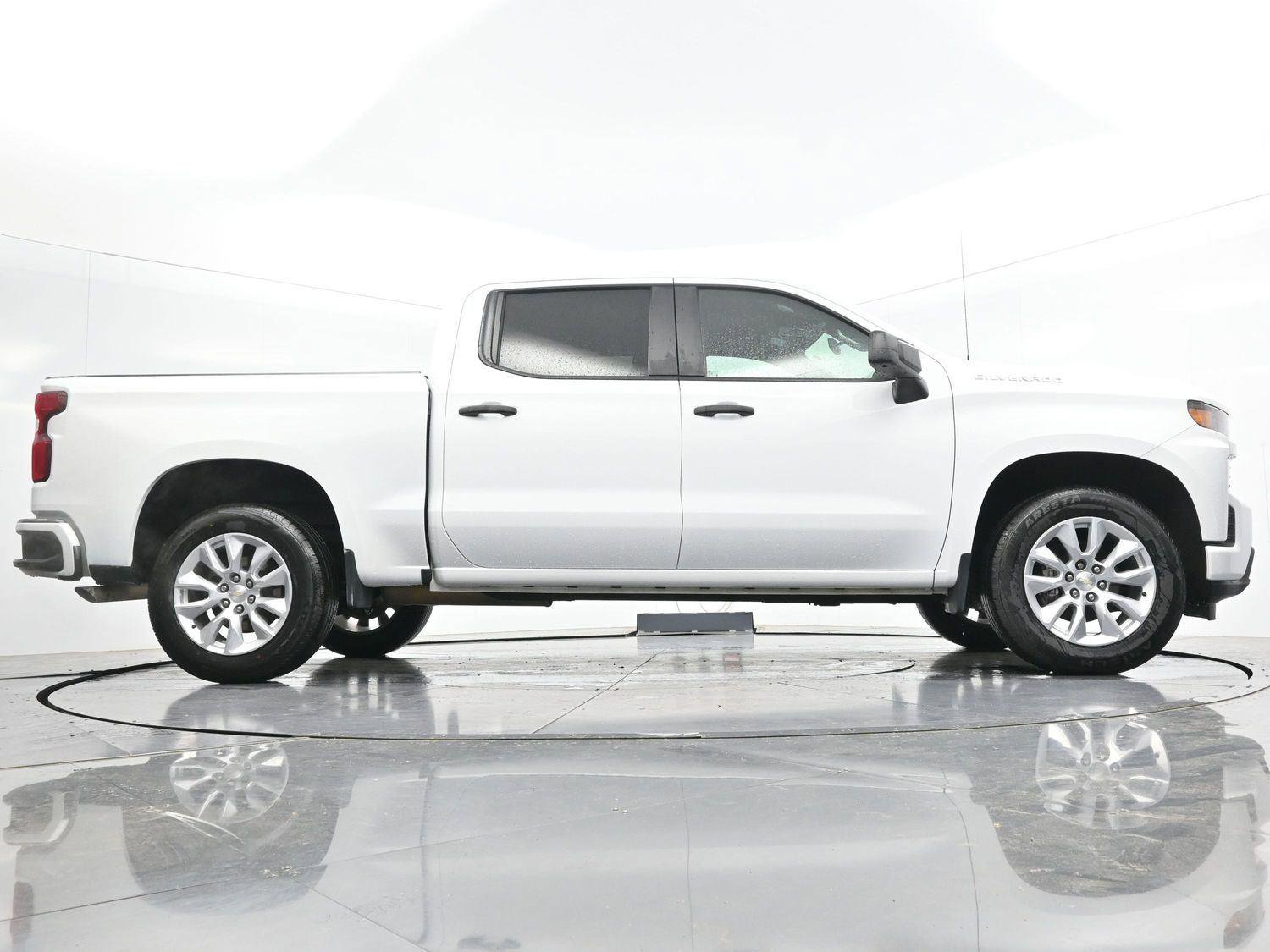 Used 2022 Chevrolet Silverado 1500 Custom w/ Safety Confidence Package RWD image 48